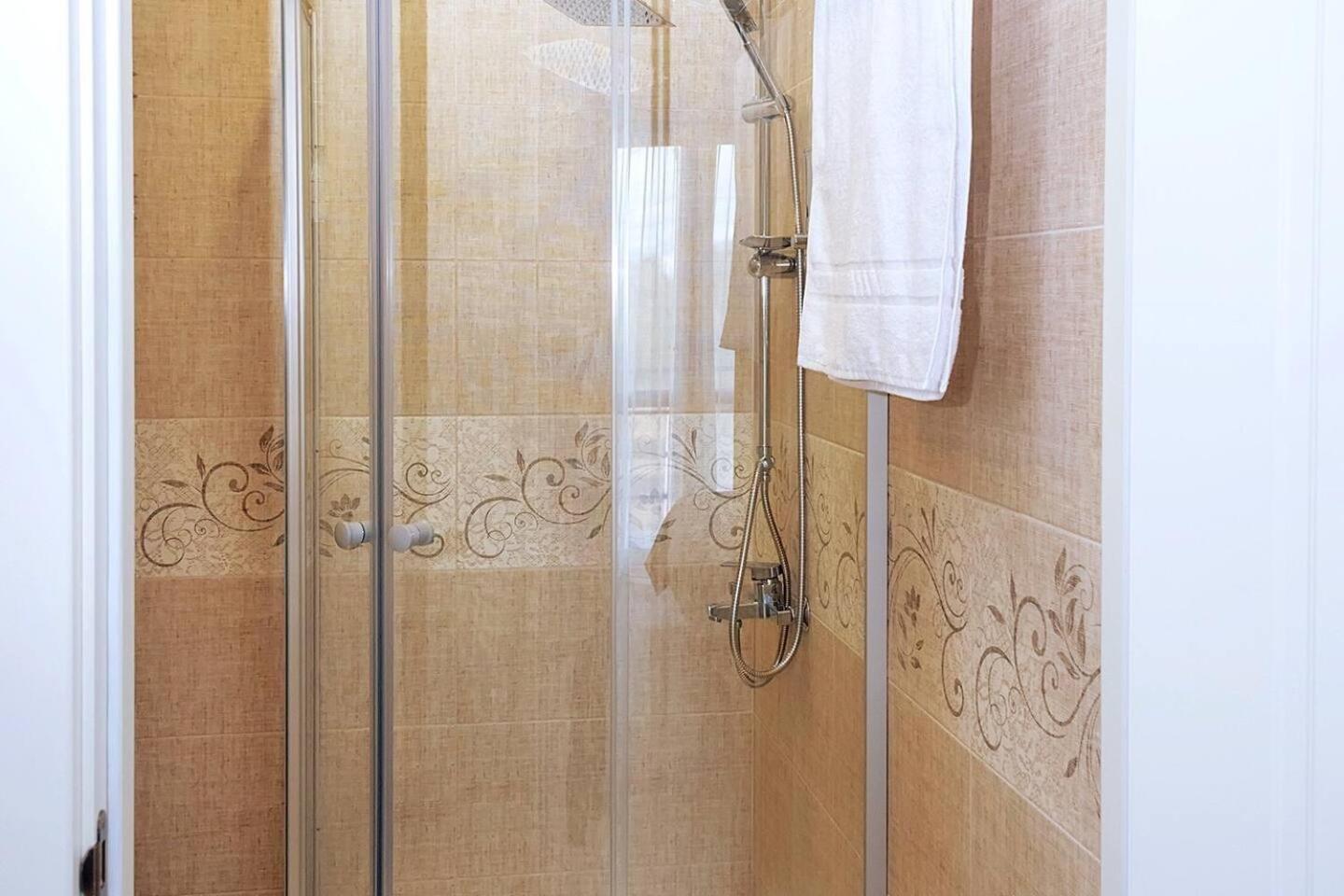 Tbilisi Mare Hotel Ngoại thất bức ảnh